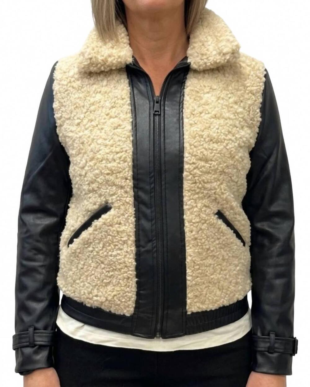 NEW PAPARAZZI classic bomber jacket in beige